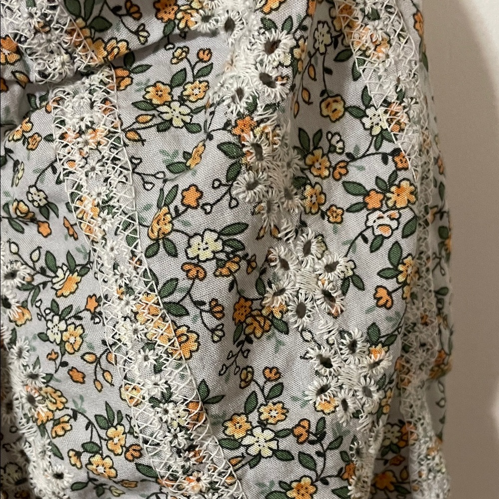Storia Cropped Floral Puff Sleeve Top Size Medium